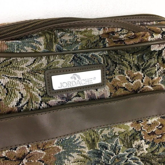 Vintage 80s Jordache floral tapestry carpet bag carry on luggage weekender - Picture 2 of 11